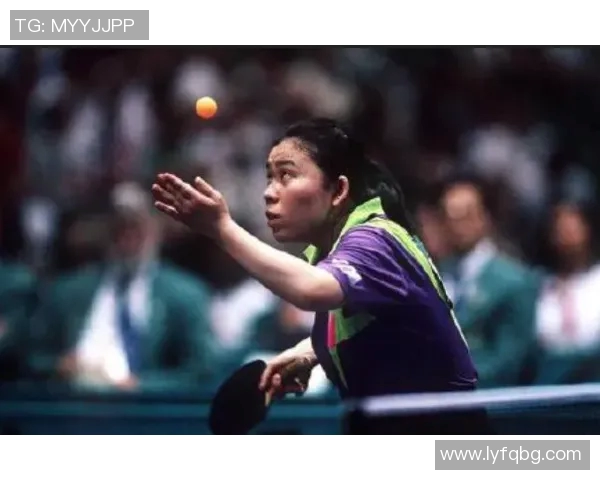 我崇拜姚明因为他不仅是篮球巨星更是中国体育的骄傲与榜样