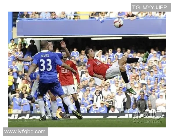 足球明星空翻瞬间集锦展现他们的惊人技巧与魅力 足球明星空翻瞬间集锦展现他们的惊人技巧与魅力