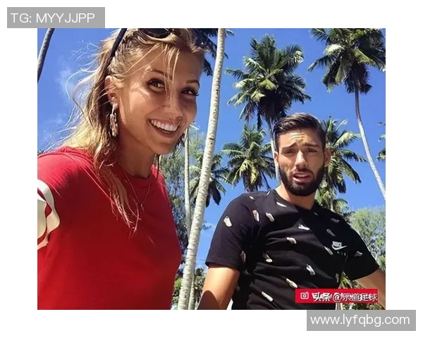 足球明星与爱妻甜蜜亲吻瞬间展现幸福生活的美好画面