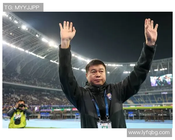 中超激战天津队迎战河南队双方全力争胜展现足球魅力与激情 中超激战天津队迎战河南队双方全力争胜展现足球魅力与激情