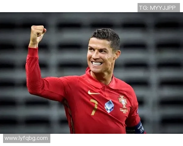 顶级足球明星的人品素质对职业生涯和社会影响的重要性探讨