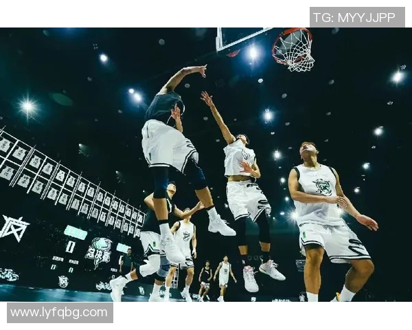 篮球篮球明星的传奇之路从青涩少年到全球瞩目的体育偶像